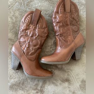 Woman’s Western Style Boot